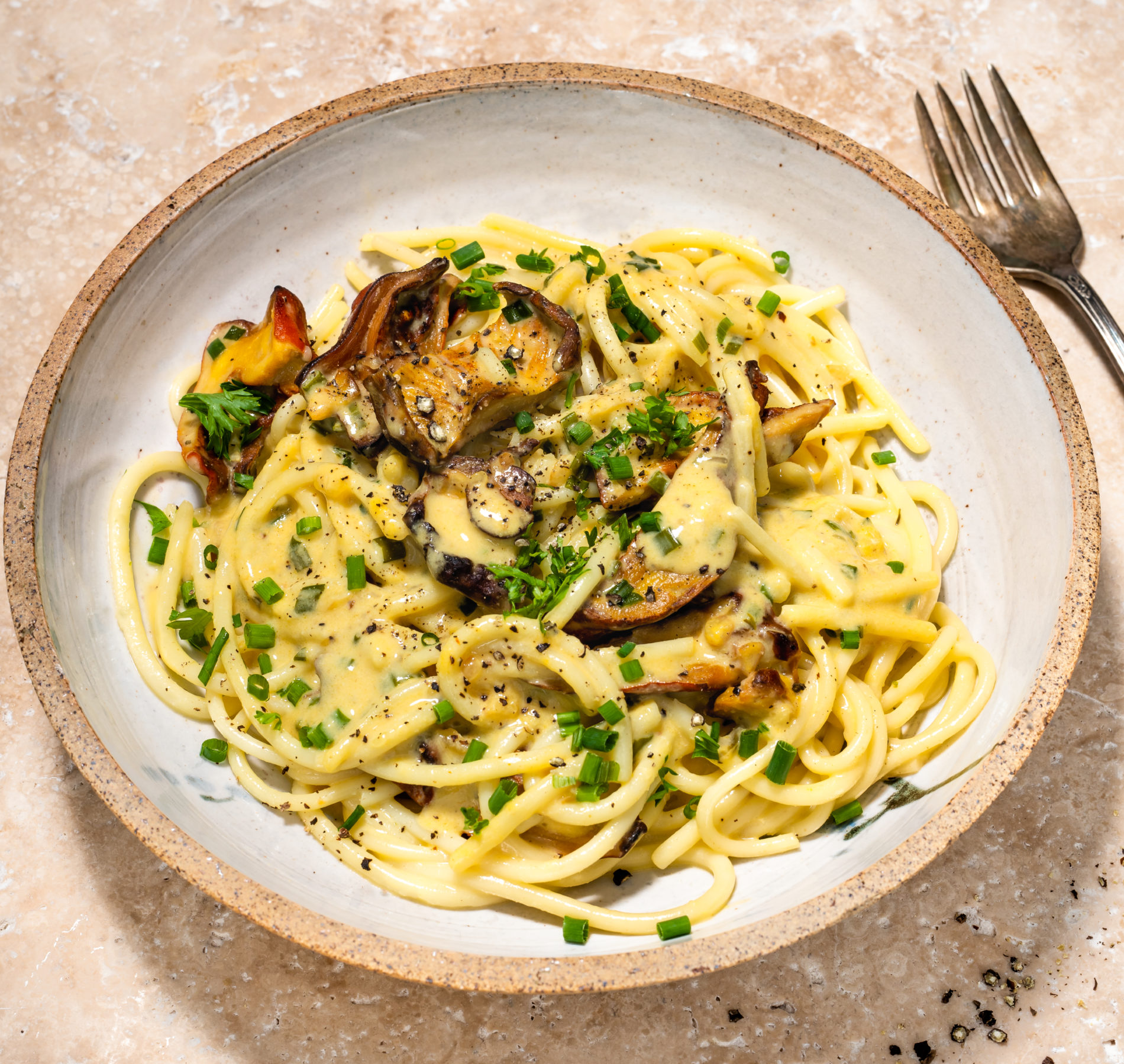 Pâtes aux champignons et sauce à la crème de coco – Pratiquement Vegan
